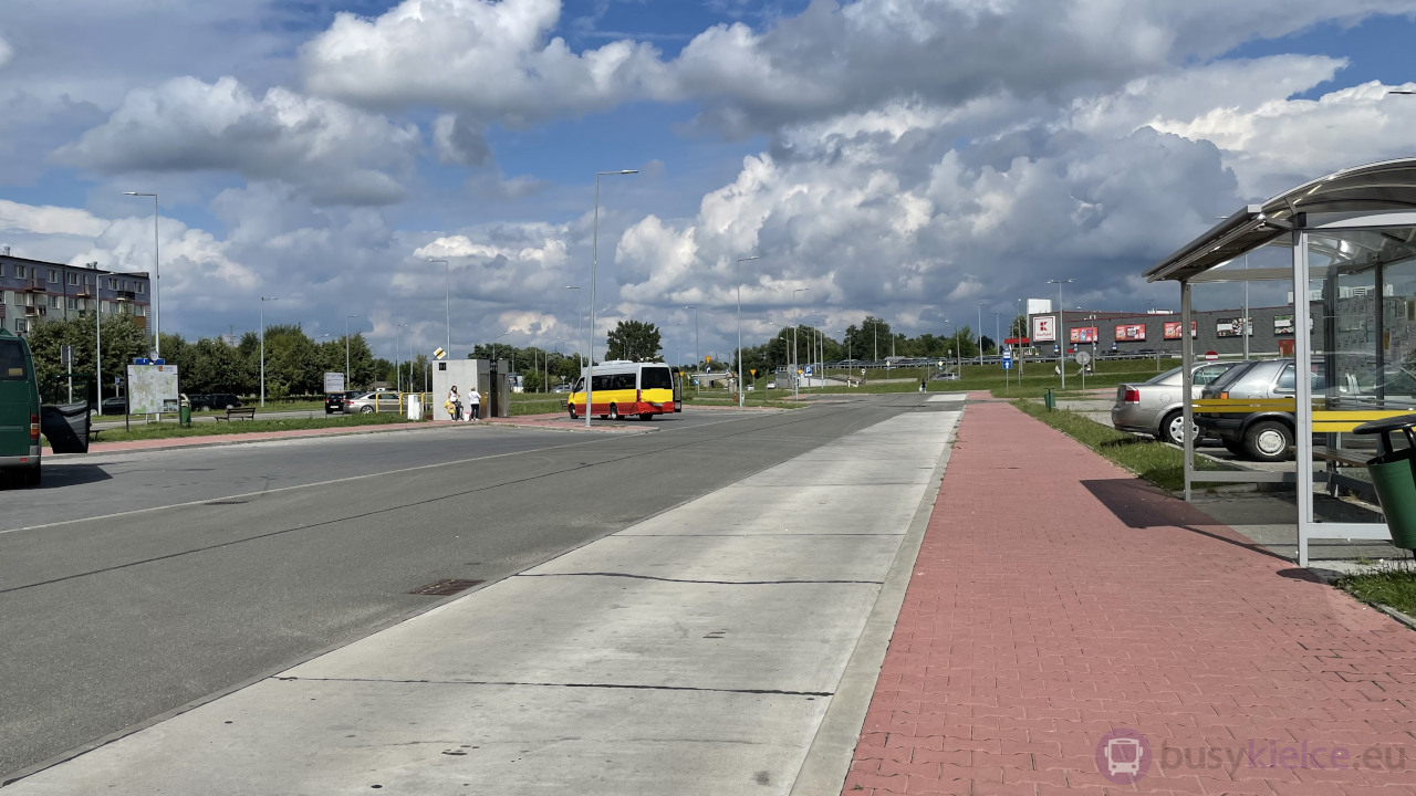 Przystanek autobusowy Ko艅skie Centrum Przesiadkowe